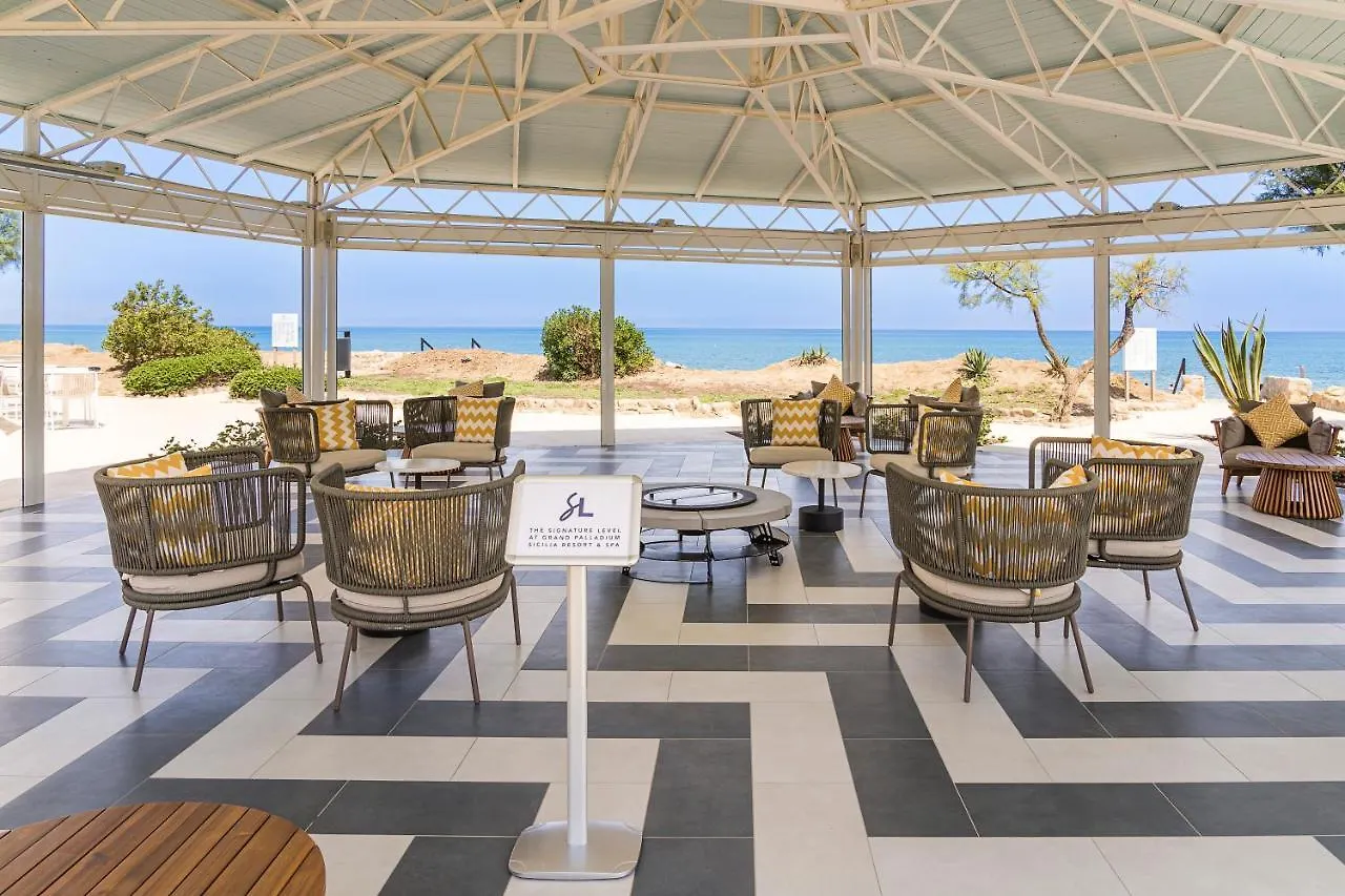 The Signature Level At Grand Palladium Sicilia Resort & Spa Campofelice Di Roccella