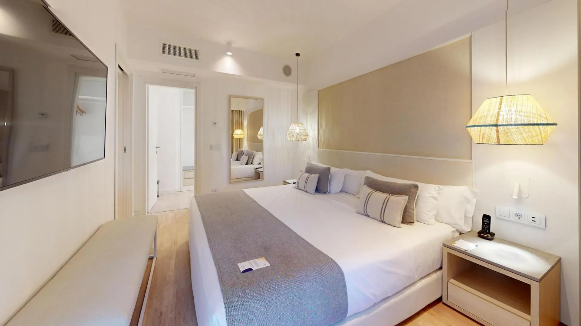 The Signature Level At Grand Palladium Sicilia Resort & Spa Campofelice Di Roccella