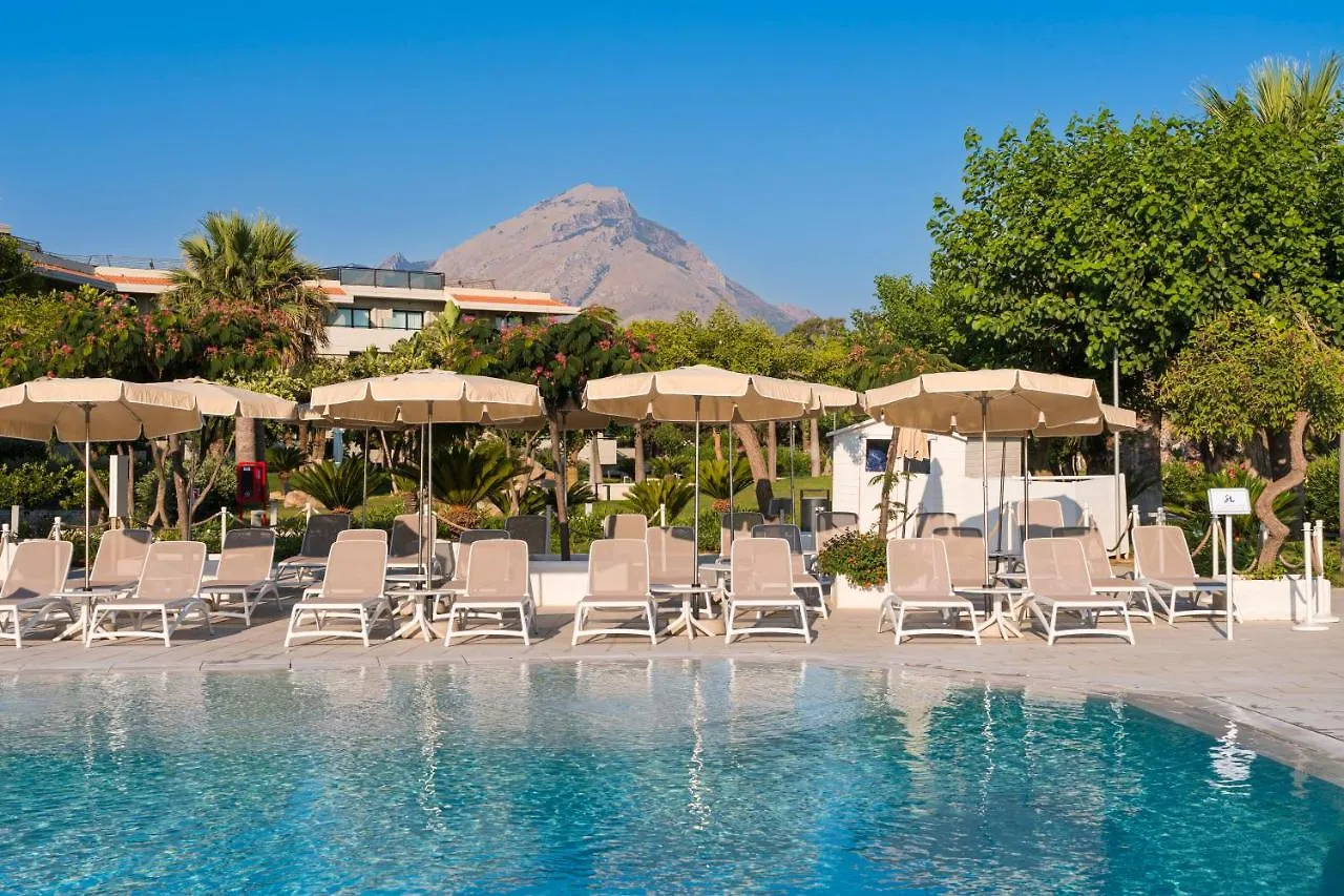 The Signature Level At Grand Palladium Sicilia Resort & Spa Campofelice Di Roccella Hotell
