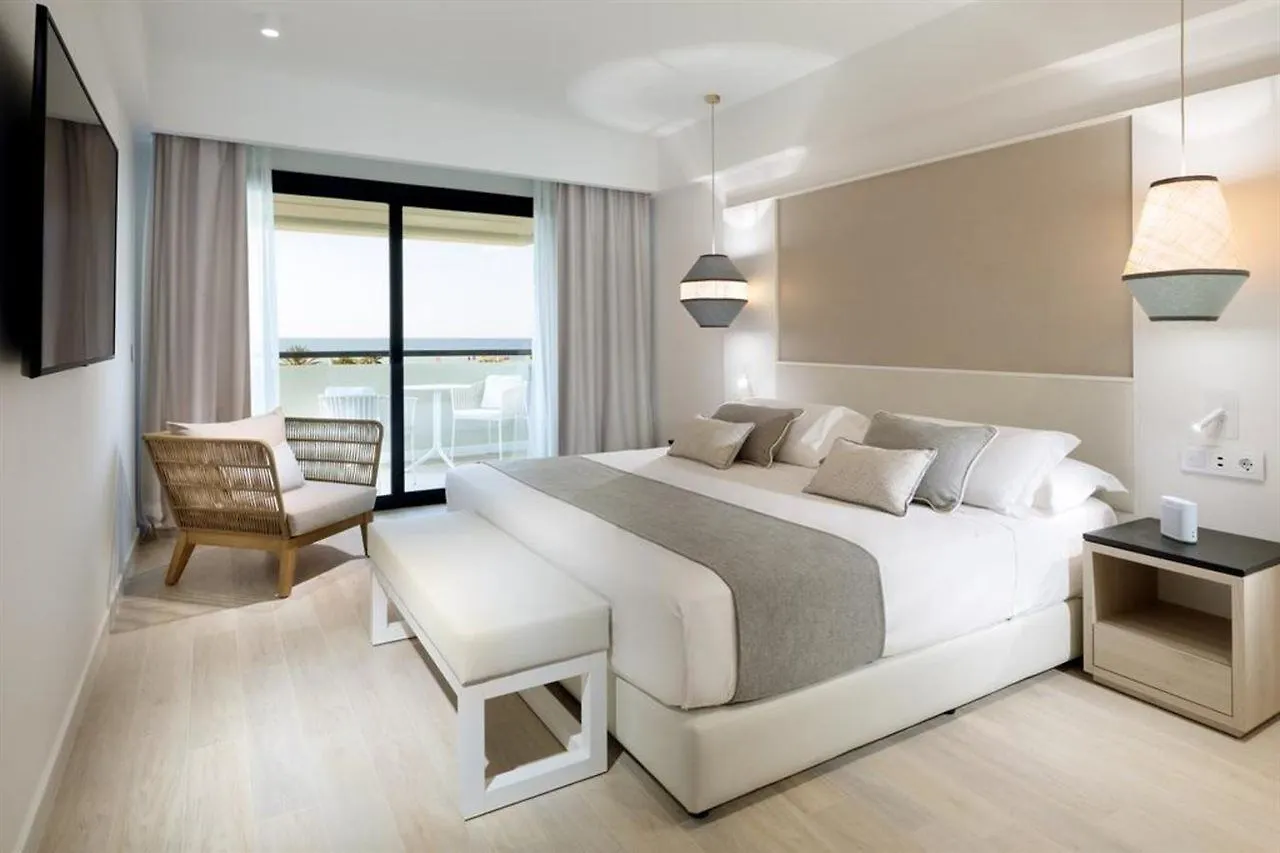 The Signature Level At Grand Palladium Sicilia Resort & Spa Campofelice Di Roccella